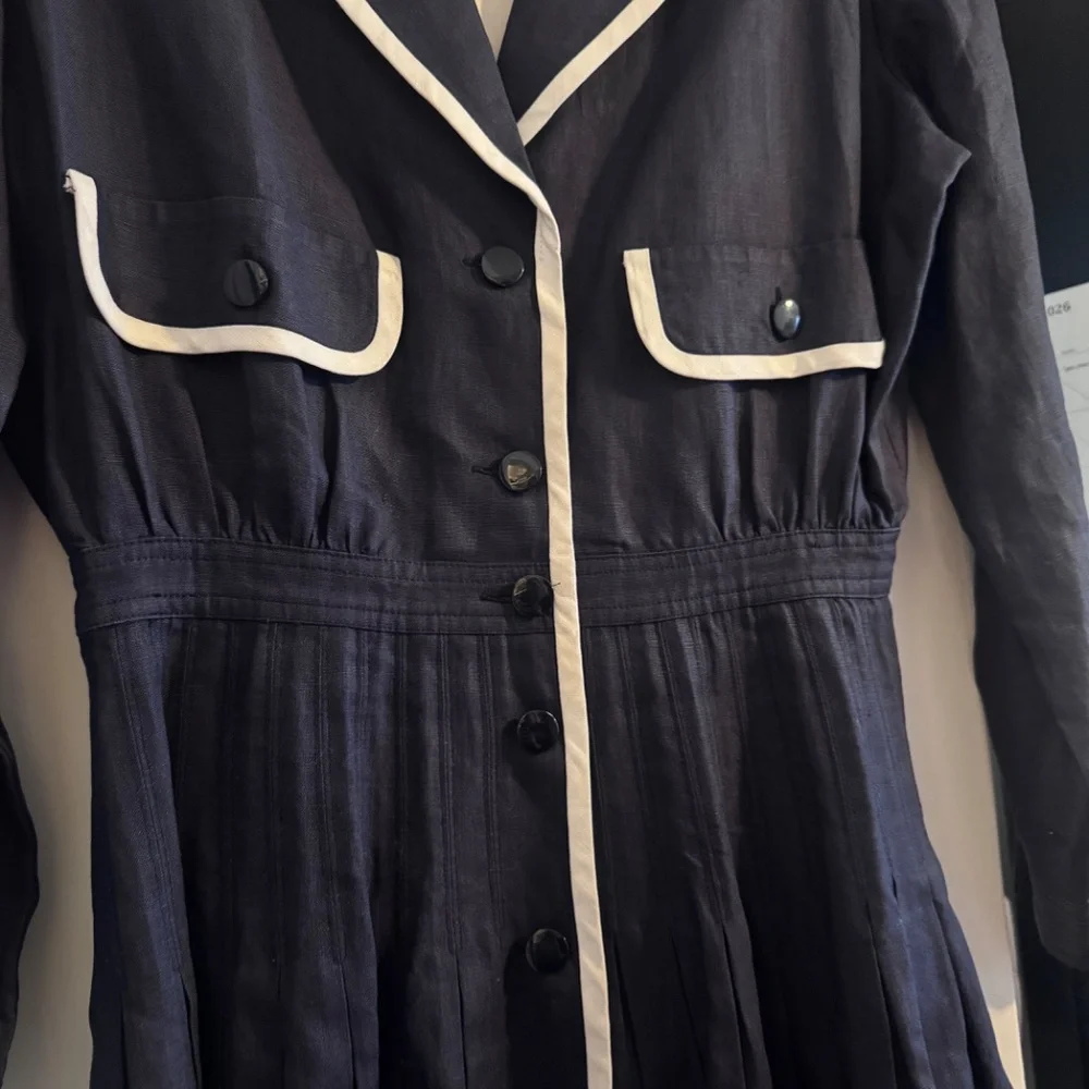 Vintage Valentino "Miss V" Navy and White Collared Dress- Vintage Size 12 - Picture 9 of 12